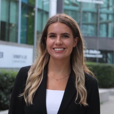 Headshot of Jemma V.